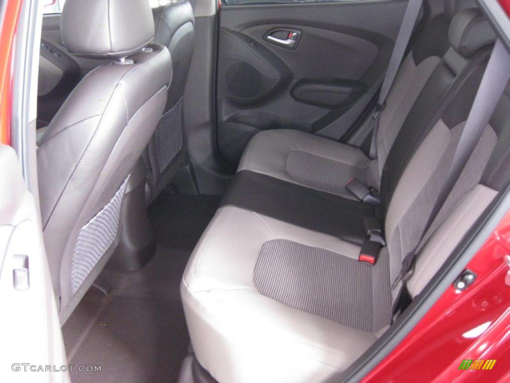 Taupe Interior 2011 Hyundai Tucson GLS Photo #45371382