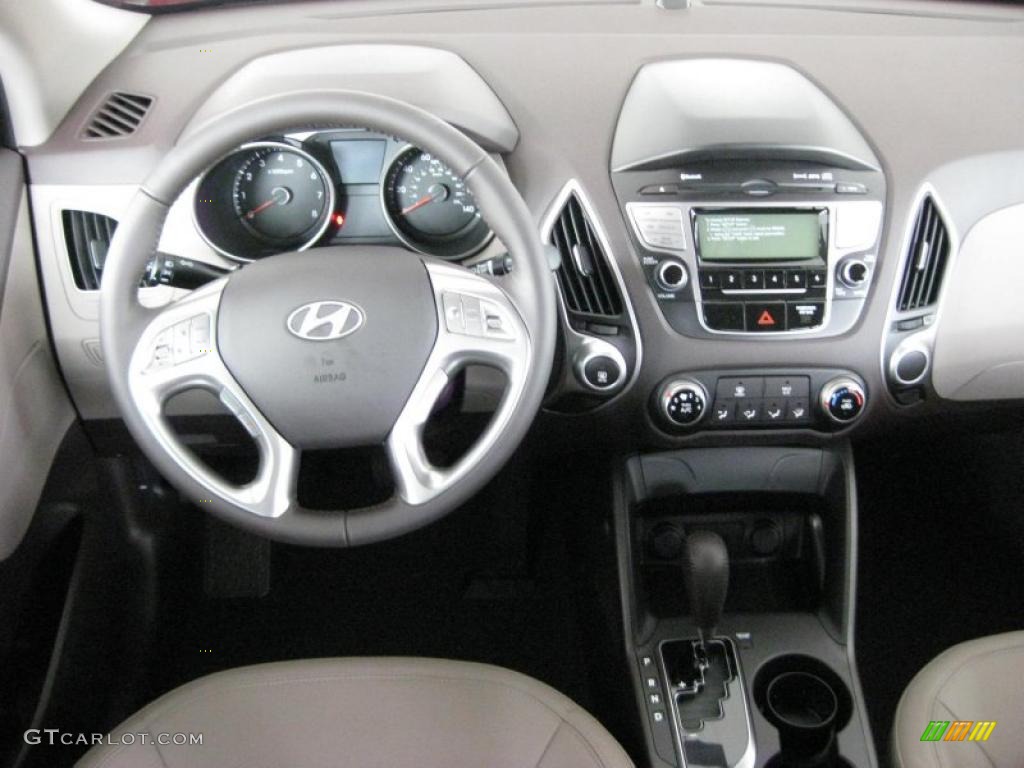 2011 Hyundai Tucson GLS Taupe Dashboard Photo #45371518
