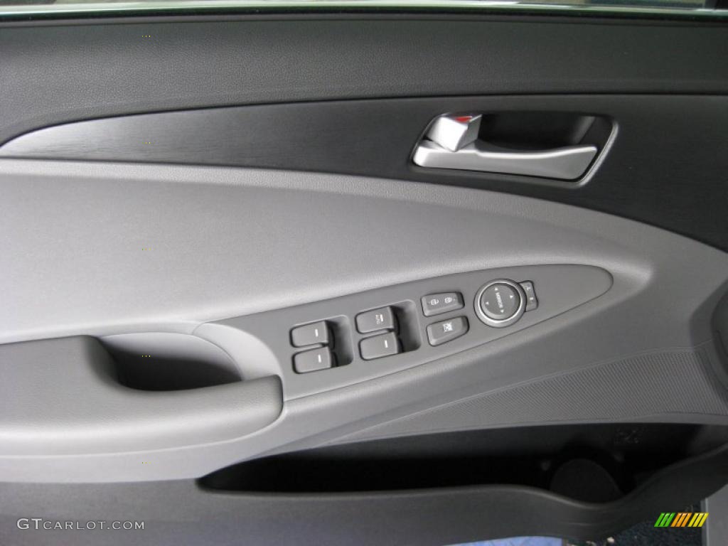 2011 Sonata GLS - Radiant Silver / Gray photo #14