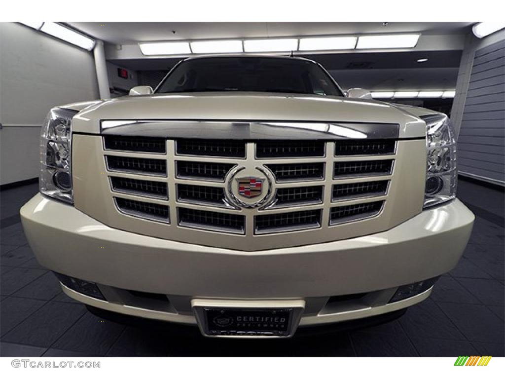 2008 Escalade ESV AWD - White Diamond / Cocoa/Light Cashmere photo #2