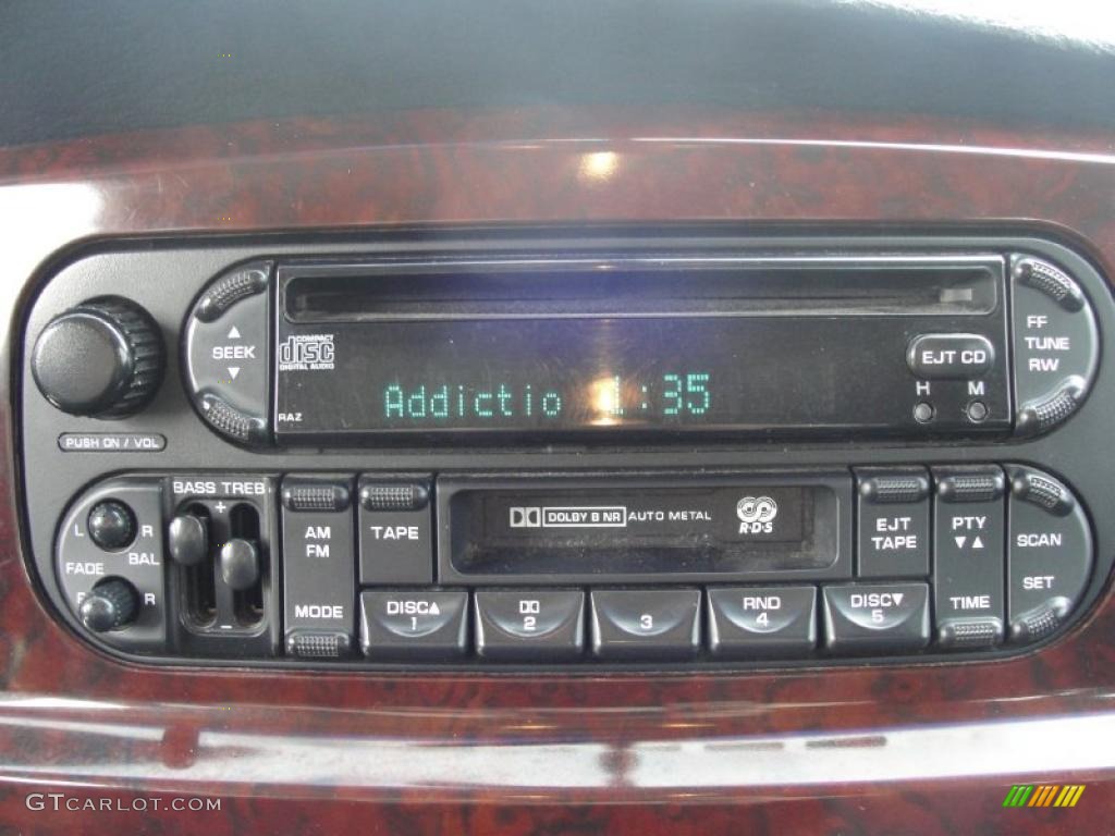 2002 Dodge Ram 1500 Sport Quad Cab 4x4 Controls Photo #45373861