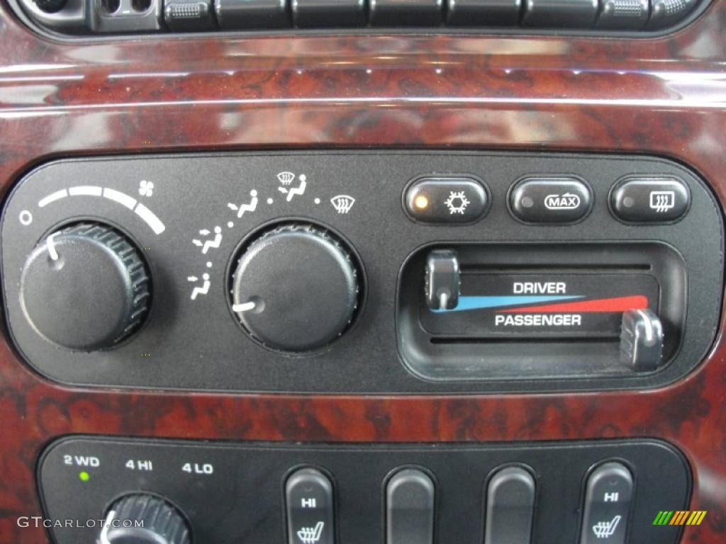 2002 Dodge Ram 1500 Sport Quad Cab 4x4 Controls Photo #45373865