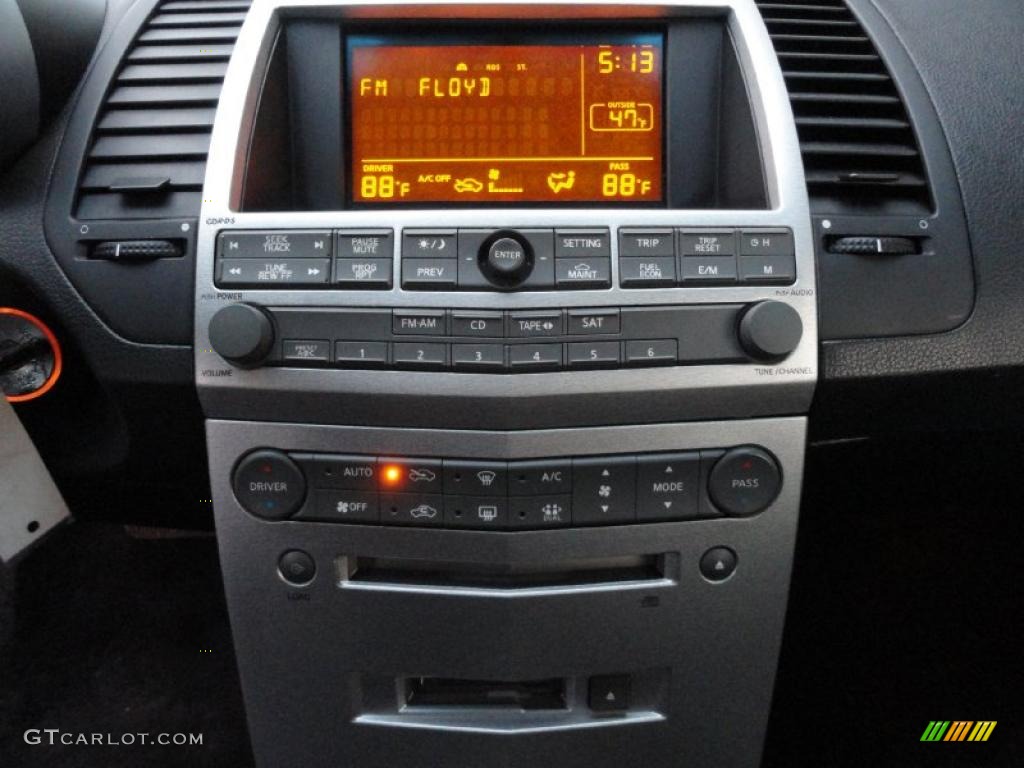 2005 Nissan Maxima 3.5 SL Controls Photo #45374385