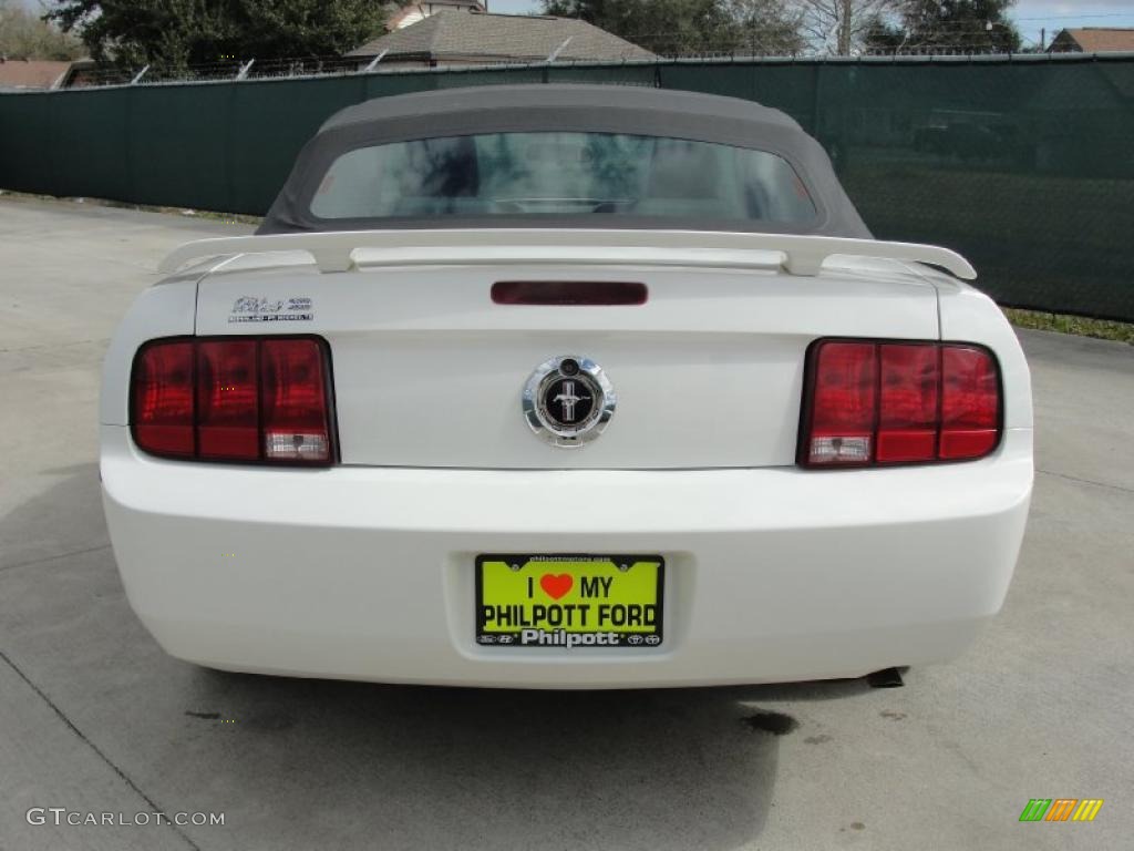 2006 Mustang V6 Premium Convertible - Performance White / Light Graphite photo #4