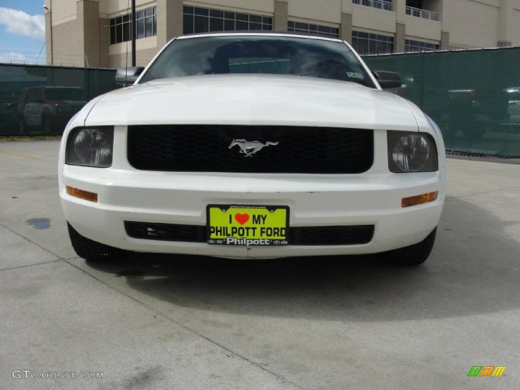 2006 Mustang V6 Premium Convertible - Performance White / Light Graphite photo #9