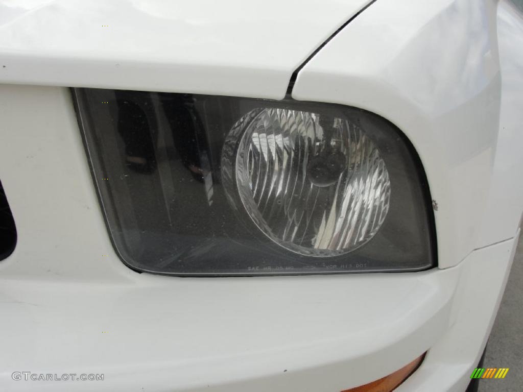 2006 Mustang V6 Premium Convertible - Performance White / Light Graphite photo #10