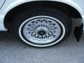 Performance White - Town Car Executive Photo No. 12