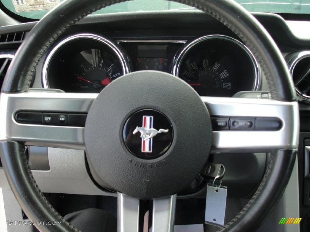 2006 Mustang V6 Premium Convertible - Performance White / Light Graphite photo #48