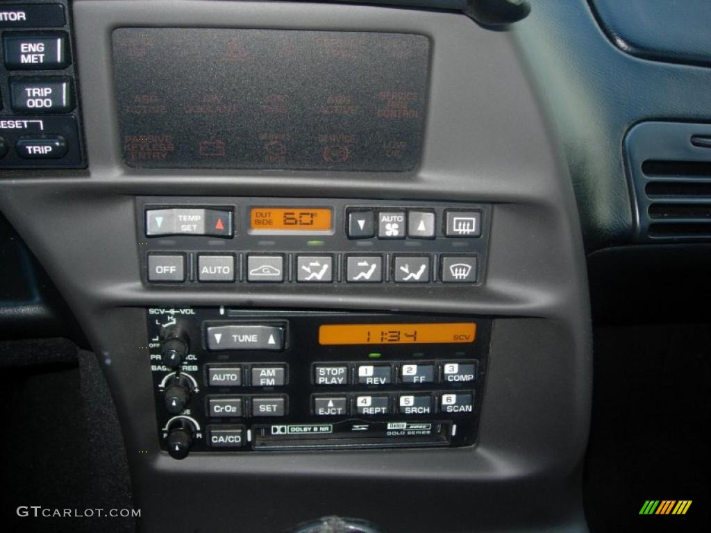 1996 Chevrolet Corvette Coupe Controls Photo #45378582