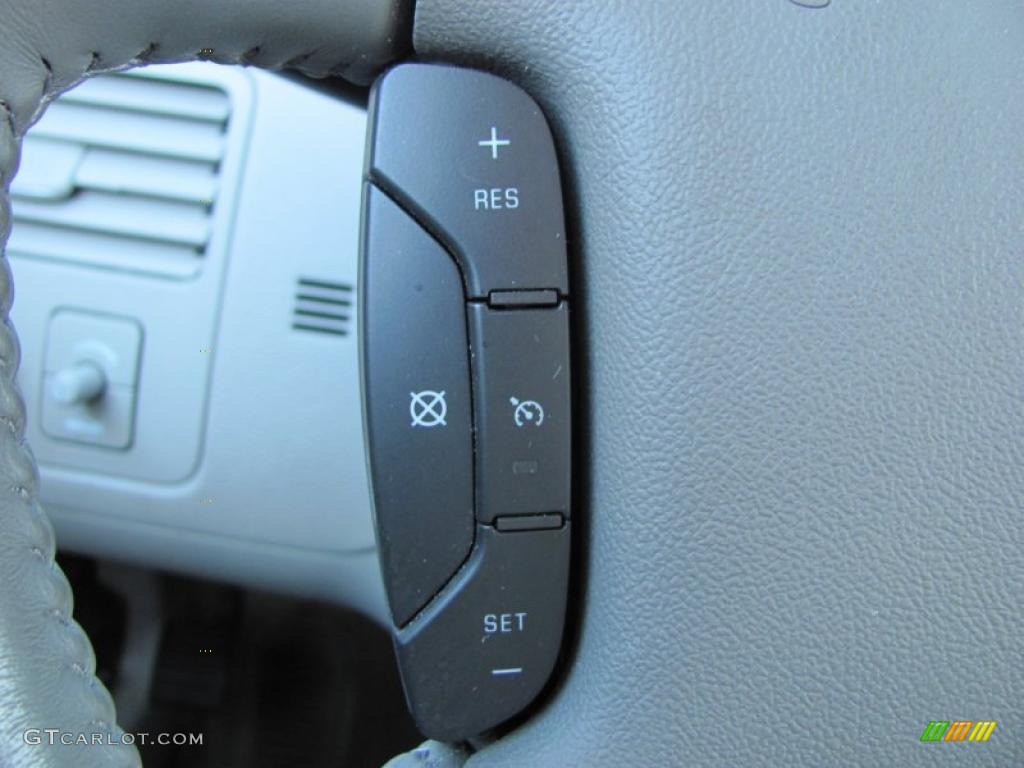 2008 Buick Lucerne CX Controls Photo #45378774