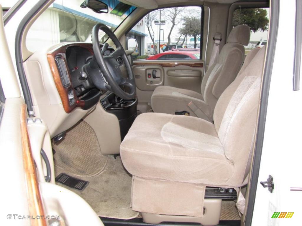 Neutral Interior 2002 Chevrolet Express 1500 Passenger Conversion Van Photo #45380490