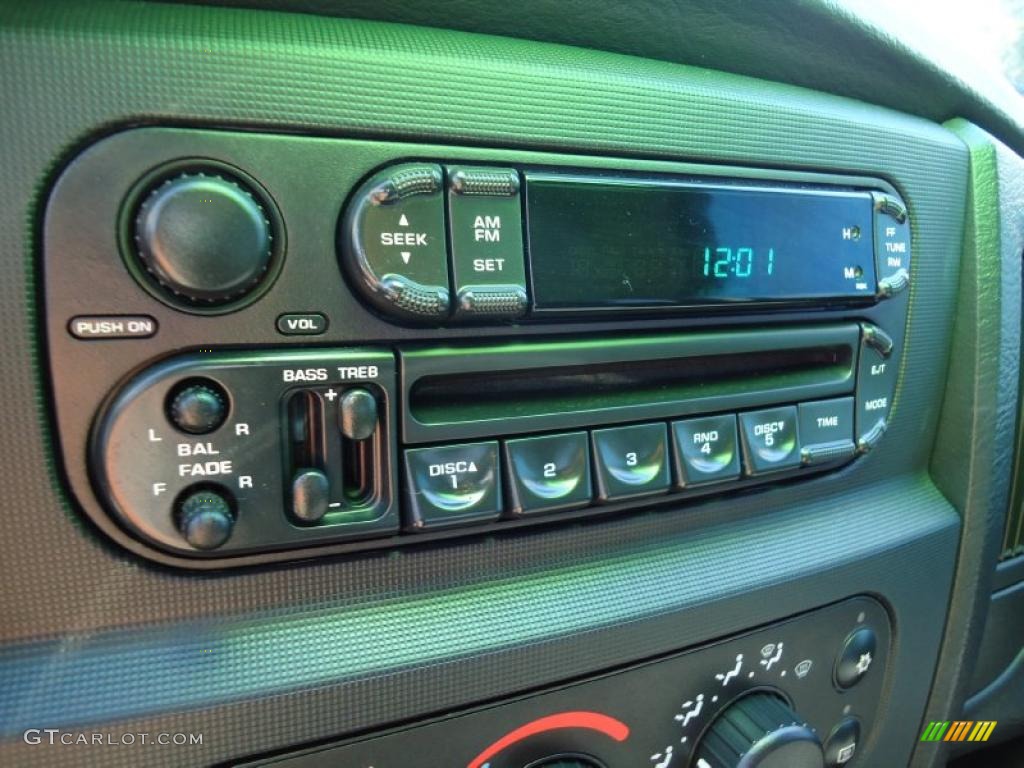 2003 Dodge Ram 2500 SLT Quad Cab 4x4 Controls Photo #45381286