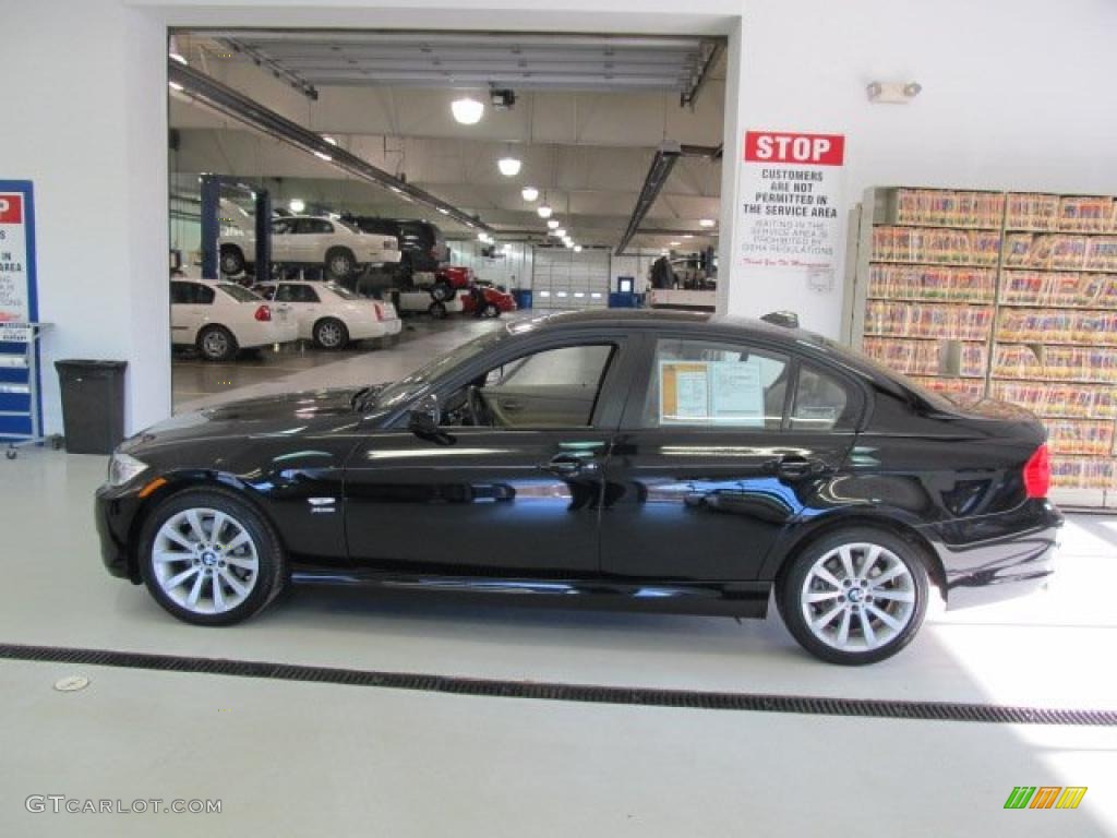 2010 3 Series 328i xDrive Sedan - Black Sapphire Metallic / Beige photo #6
