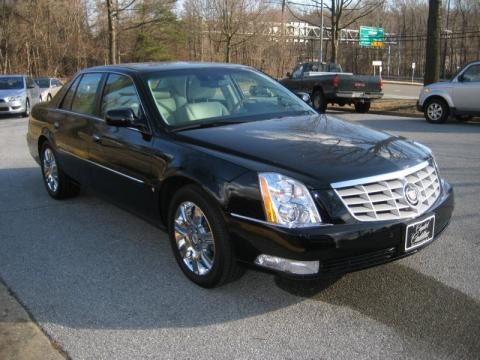 2010 Cadillac DTS Platinum Data, Info and Specs