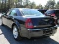 Brilliant Black - 300 C HEMI Photo No. 3