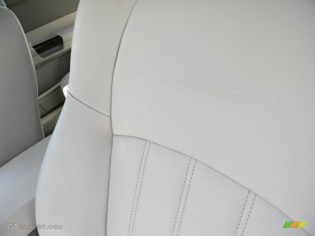 2007 300 C HEMI - Brilliant Black / Dark Khaki/Light Graystone photo #13