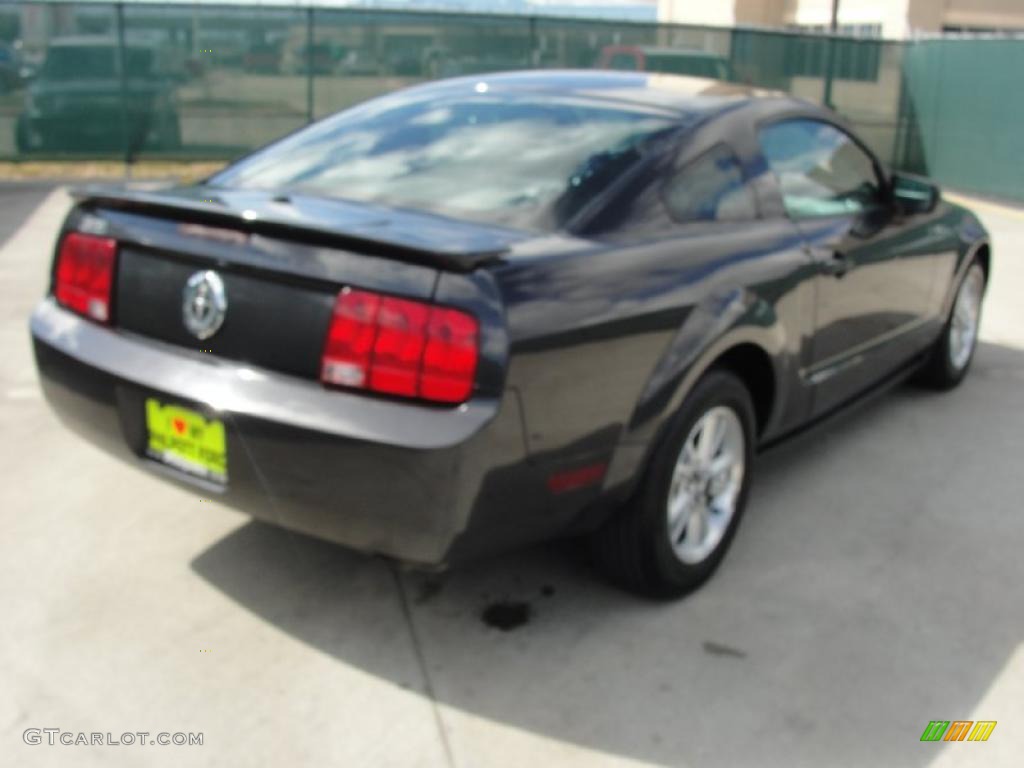 2007 Mustang V6 Deluxe Coupe - Alloy Metallic / Dark Charcoal photo #3