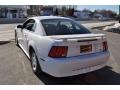 2004 Oxford White Ford Mustang V6 Coupe  photo #3