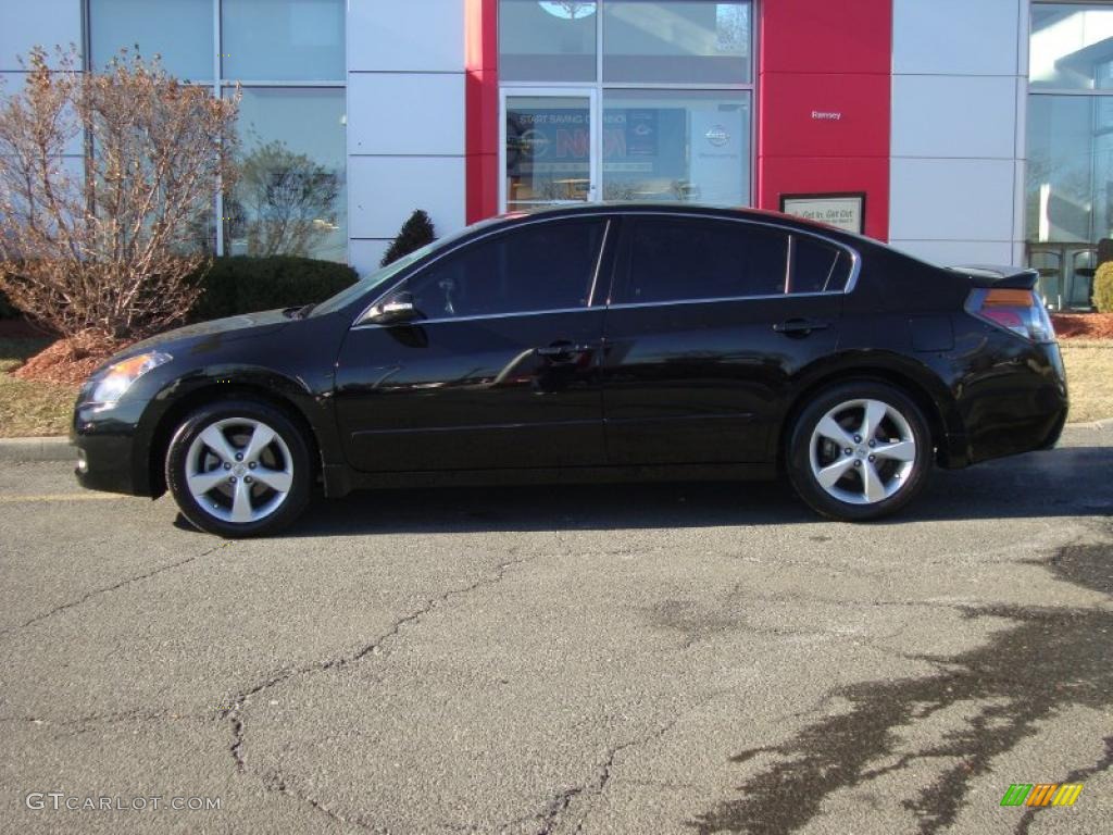 2007 Altima 3.5 SE - Super Black / Charcoal photo #2