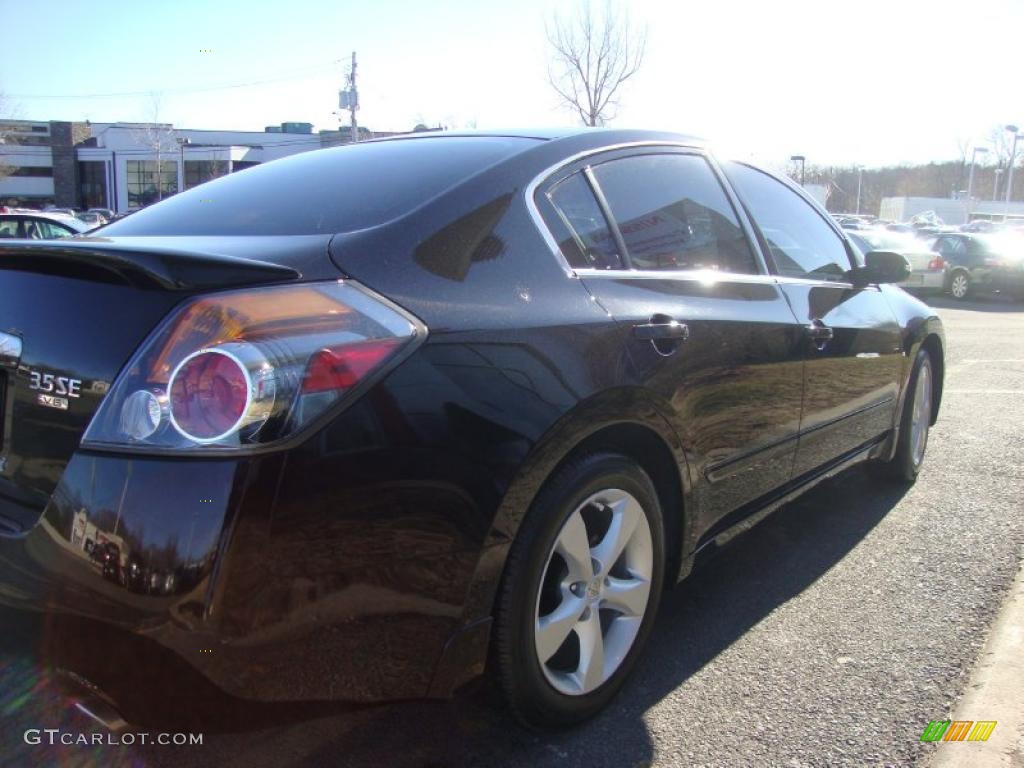 2007 Altima 3.5 SE - Super Black / Charcoal photo #7