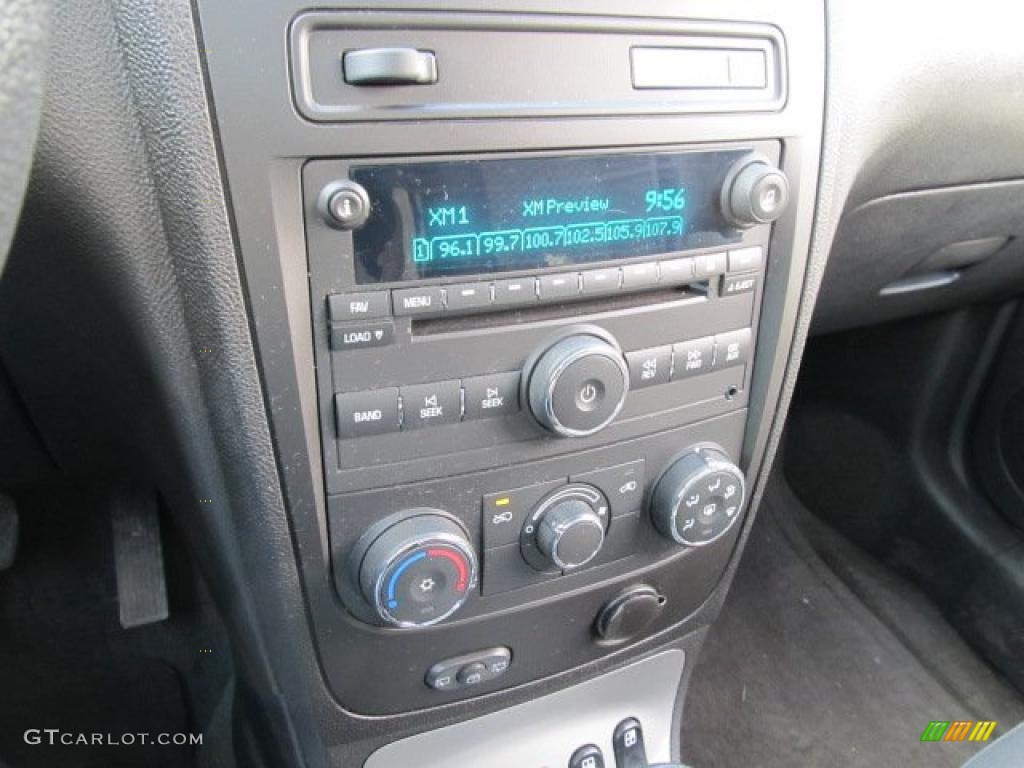 2008 Chevrolet HHR LT Controls Photo #45400146