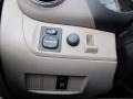 Super White - RAV4 4WD Photo No. 16