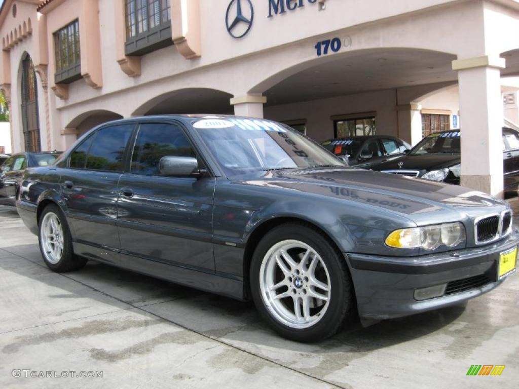 Stratus Metallic BMW 7 Series