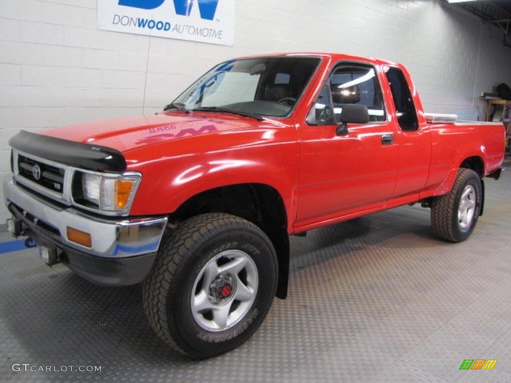 1994 Pickup DX V6 Extended Cab 4x4 - Cardinal Red / Gray photo #2