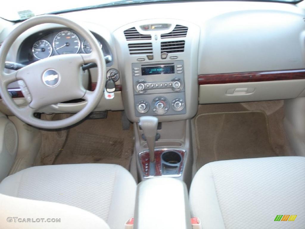 2007 Malibu LS Sedan - Amber Bronze Metallic / Cashmere Beige photo #12