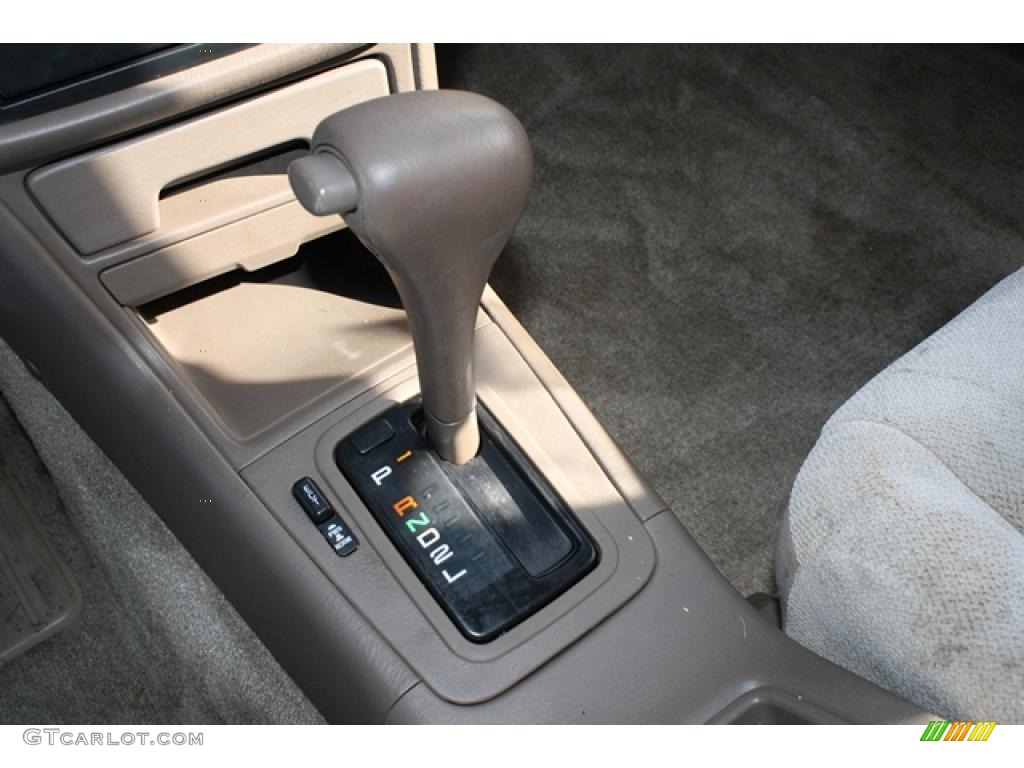 1995 Toyota Camry LE V6 Wagon Transmission Photos