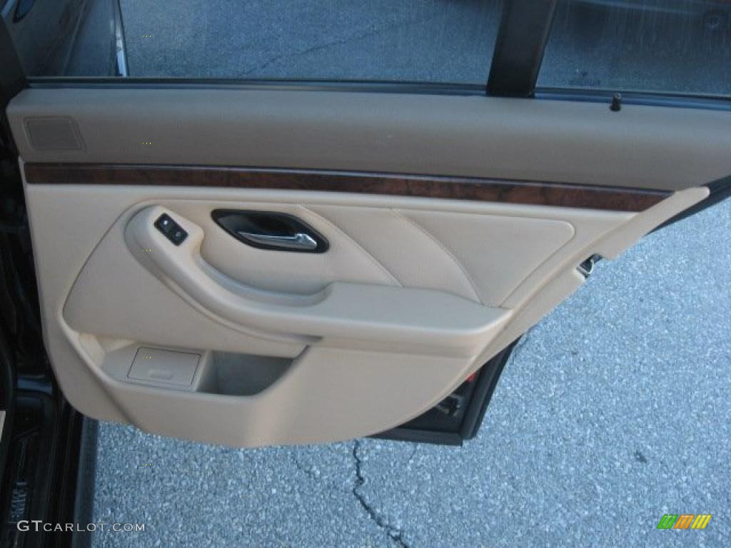 2000 BMW 5 Series 540i Sedan Sand Door Panel Photo #45416240