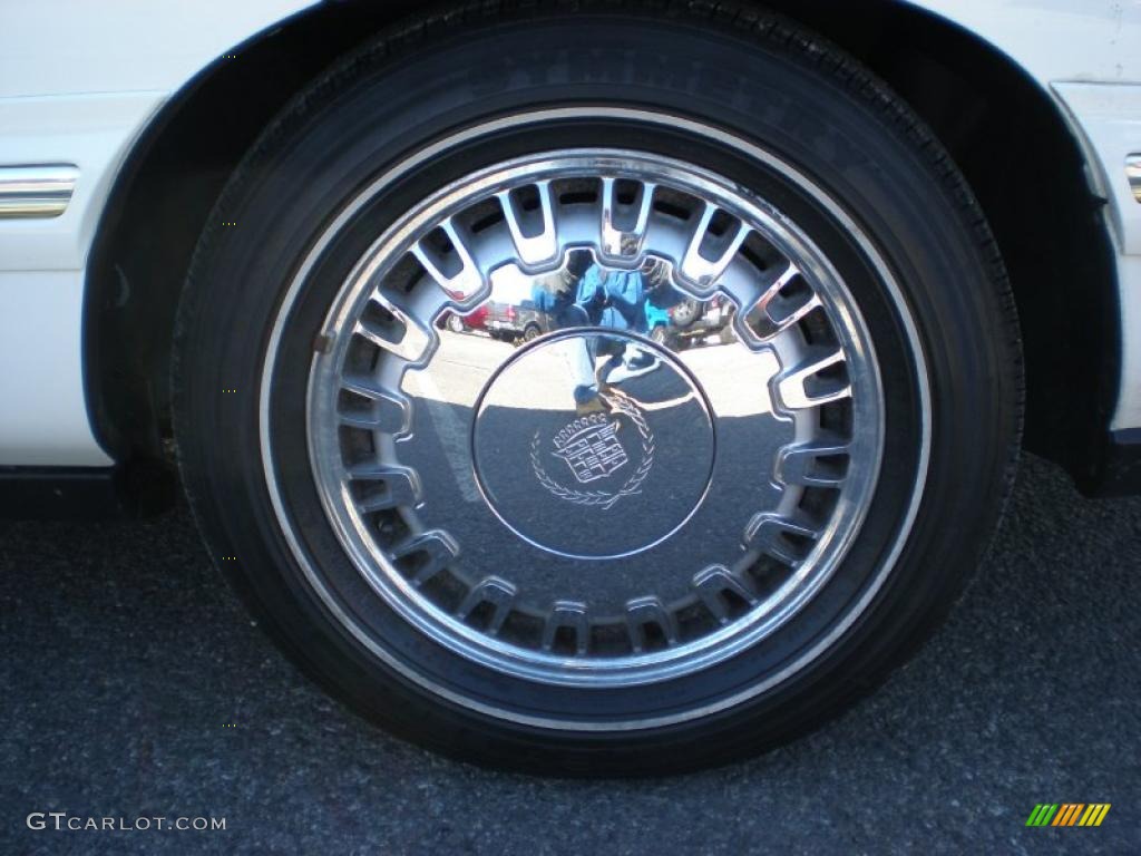 1997 Cadillac DeVille d'Elegance Wheel Photo #45419407