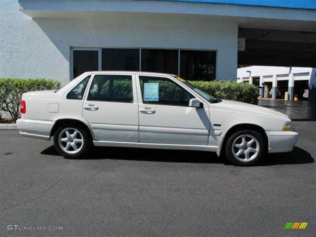 White 1998 Volvo S70 Standard S70 Model Exterior Photo #45420811