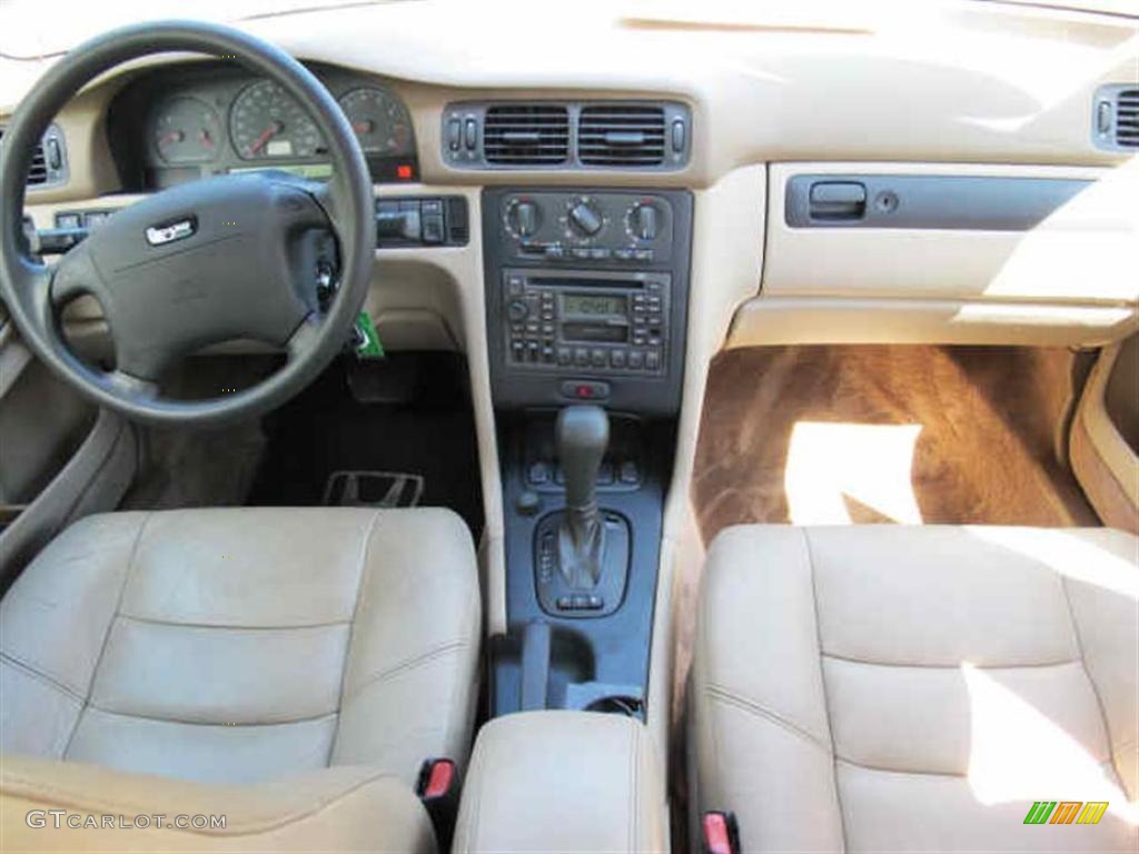 1998 S70  - White / Tan photo #9