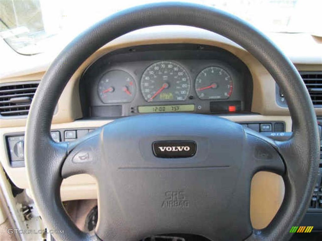 1998 S70  - White / Tan photo #17
