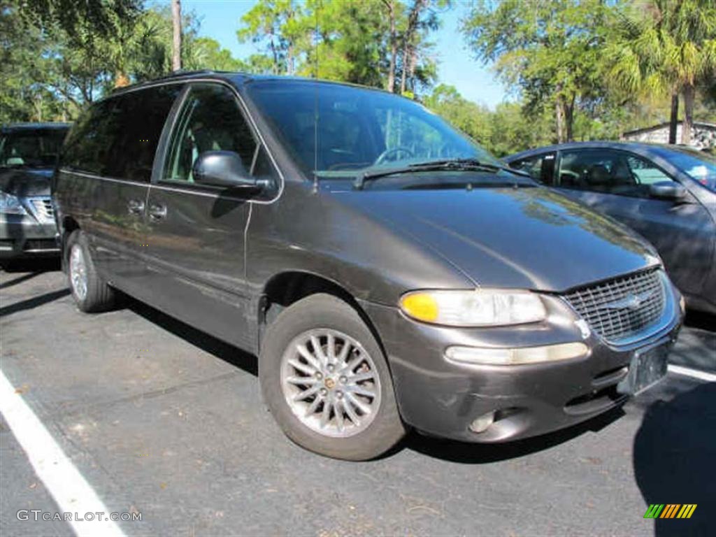 1999 Town & Country Limited - Taupe Frost Metallic / Mist Gray photo #1