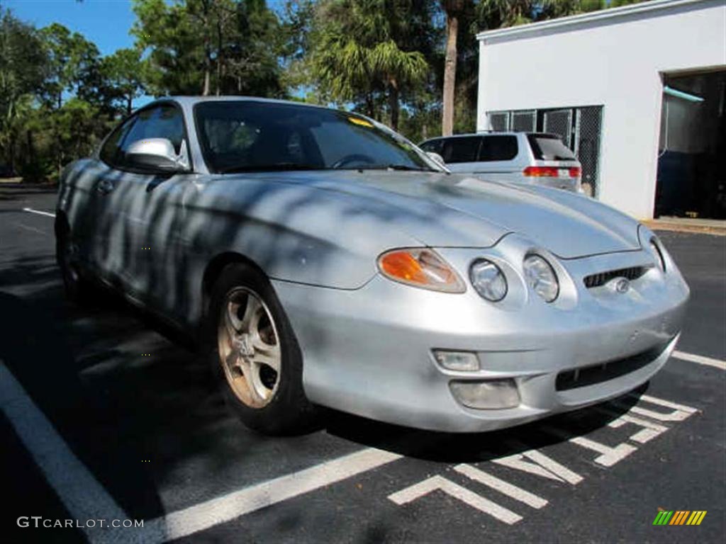 2000 Tiburon Coupe - Super Silver / Black photo #1