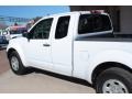 Avalanche White - Frontier XE King Cab Photo No. 19