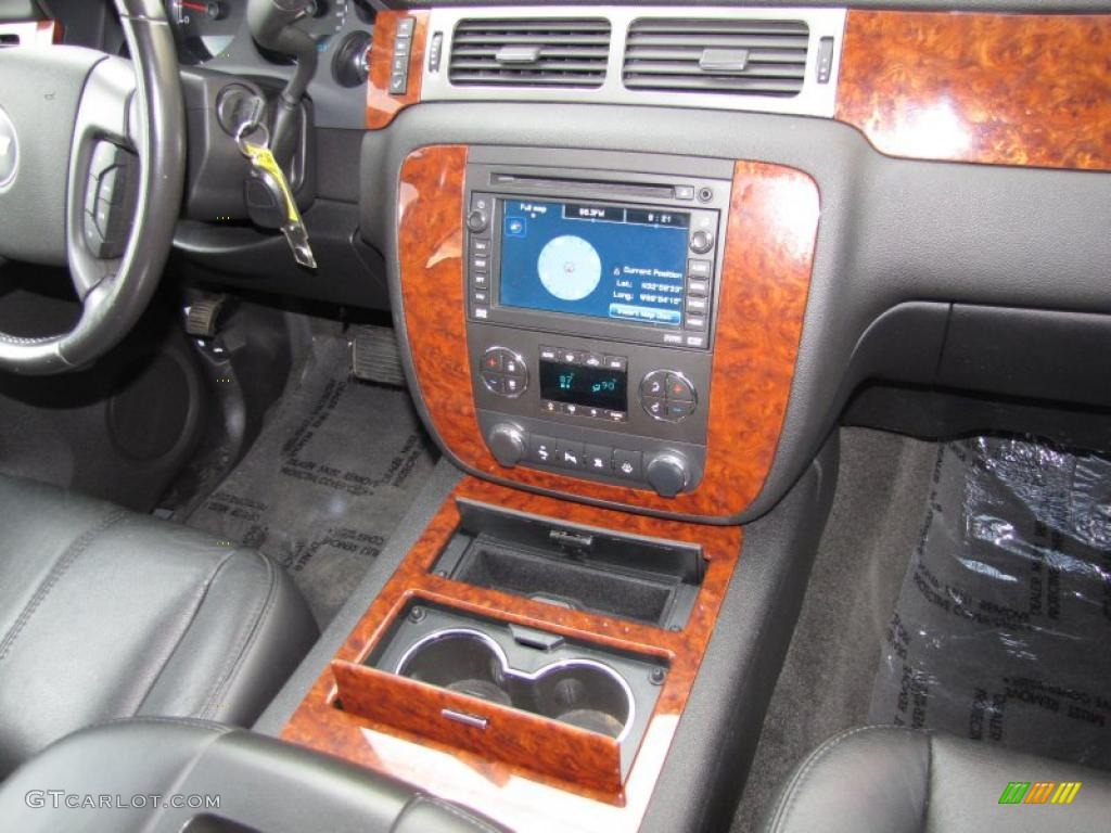 2007 Tahoe LS - Summit White / Ebony photo #15