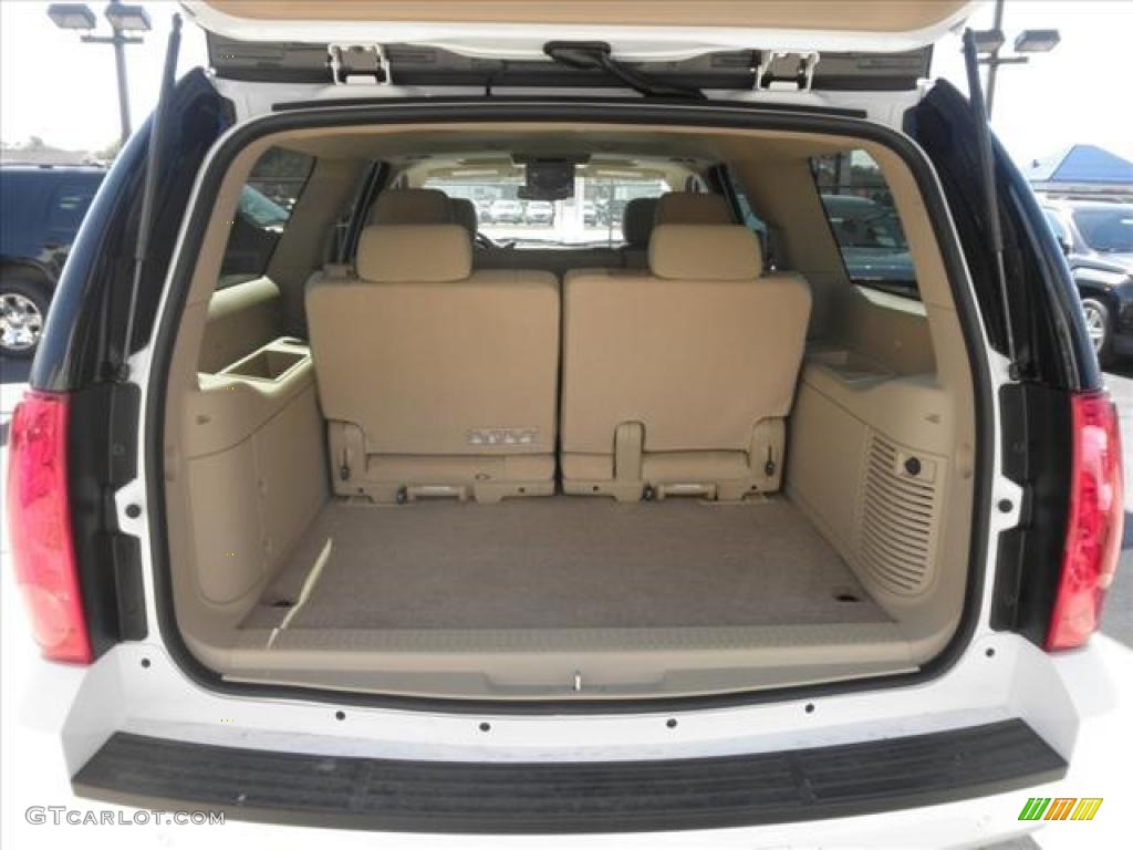 2011 GMC Yukon XL SLE Trunk Photo #45422970
