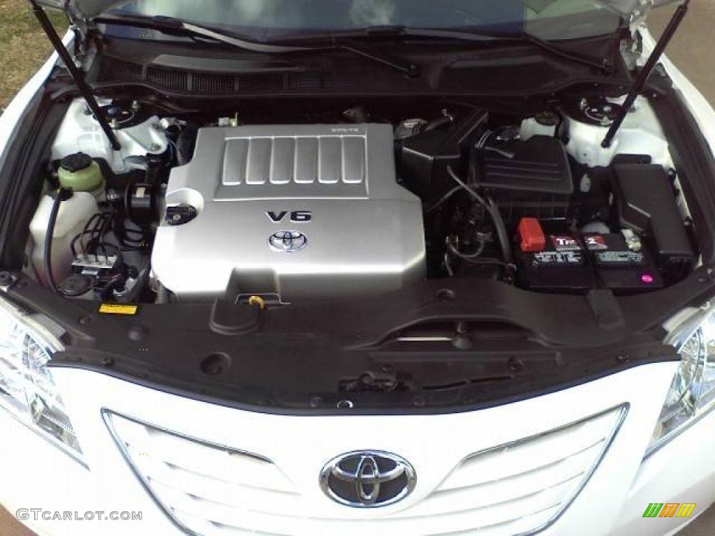 2008 Camry XLE V6 - Super White / Bisque photo #19