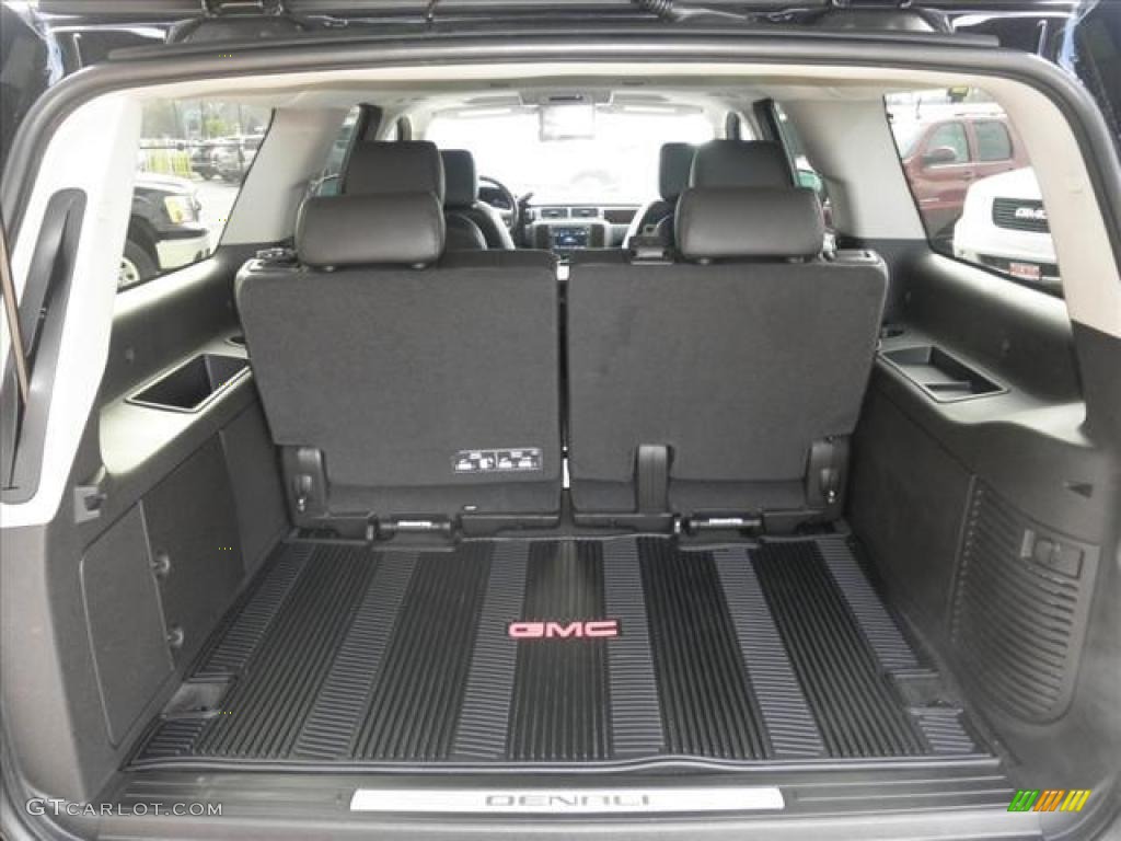 2011 GMC Yukon XL Denali AWD Trunk Photos
