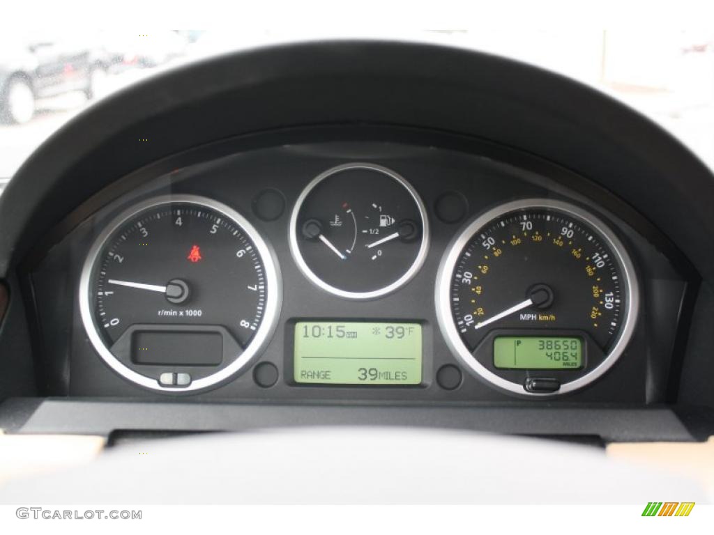 2008 Land Rover LR3 V8 HSE Gauges Photo #45426747
