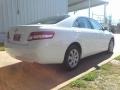 Super White - Camry LE Photo No. 16