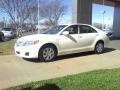 Super White - Camry LE Photo No. 18