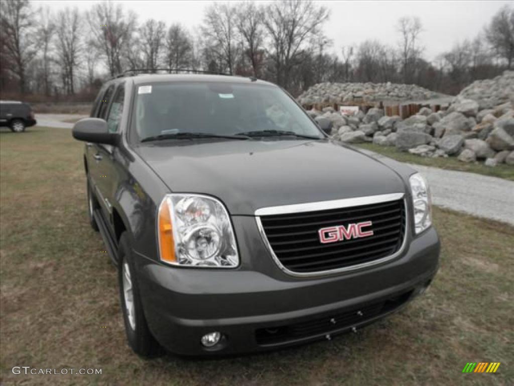 Storm Gray Metallic 2011 GMC Yukon SLE Exterior Photo #45427575