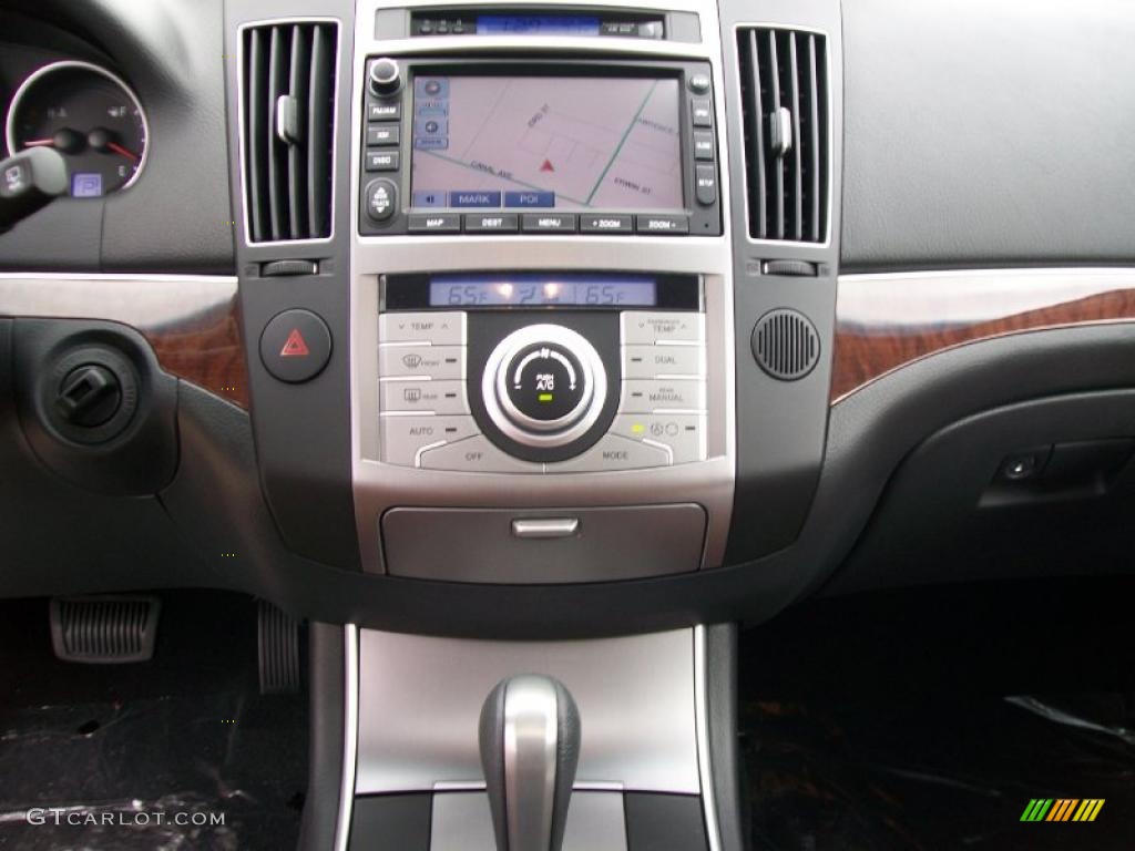 2011 Hyundai Veracruz Limited Controls Photo #45427739