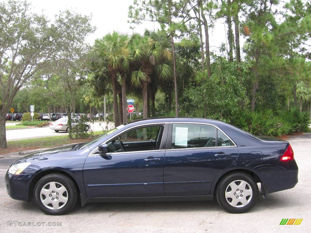 2006 Accord LX Sedan - Royal Blue Pearl / Gray photo #5