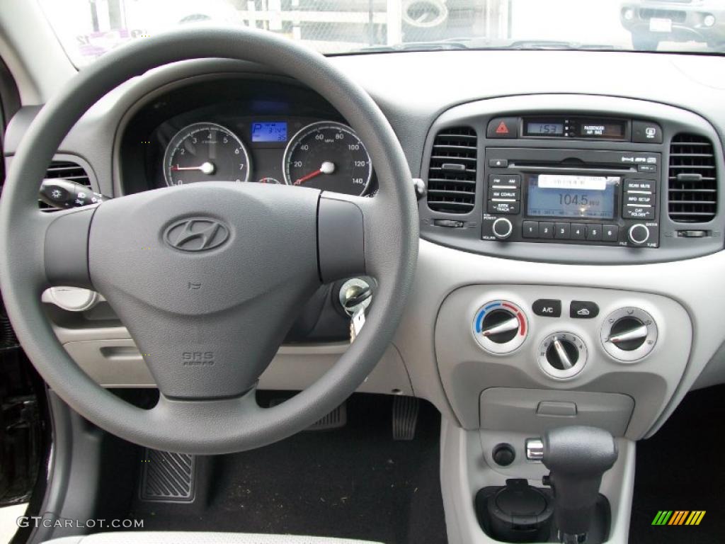 2011 Hyundai Accent GLS 4 Door Gray Dashboard Photo #45428179