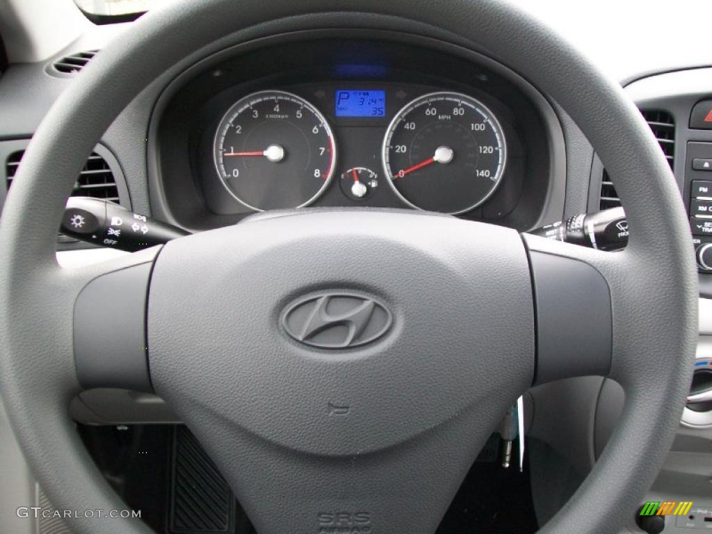 2011 Hyundai Accent GLS 4 Door Gray Steering Wheel Photo #45428207